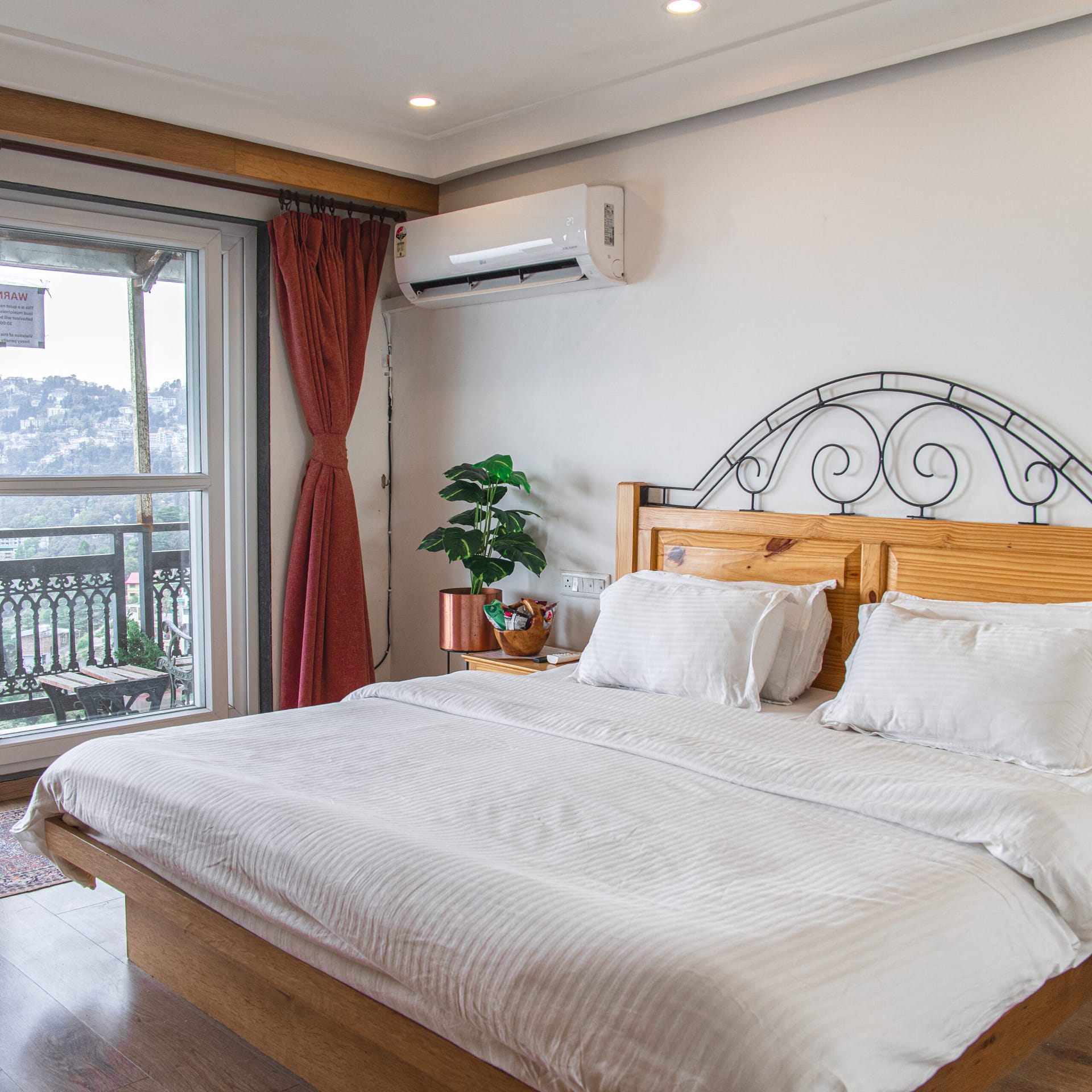 Luxury Stays in Mussoorie