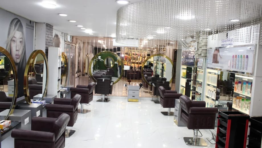 Hair texture unisex salon